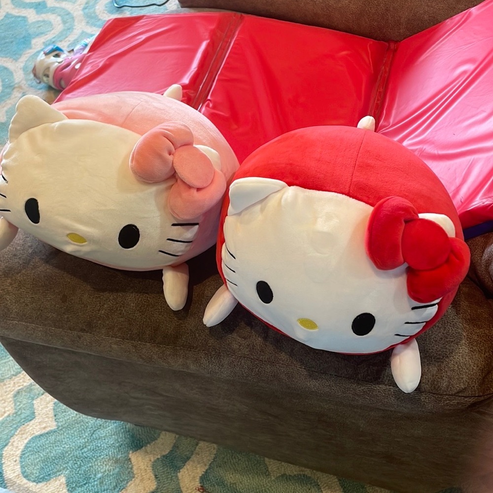 Sanrio Hello Kitty Mochi-Mochi 12” Plush X 2! - Picture 5 of 11